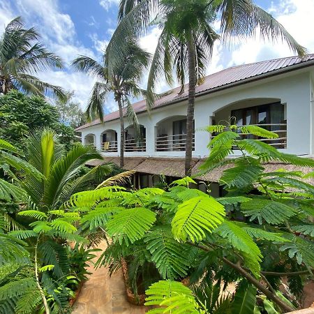 Siri Beach Lodge Нунгви Экстерьер фото